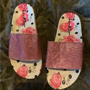 Betsy Johnson pink sparkly slides! Size 8